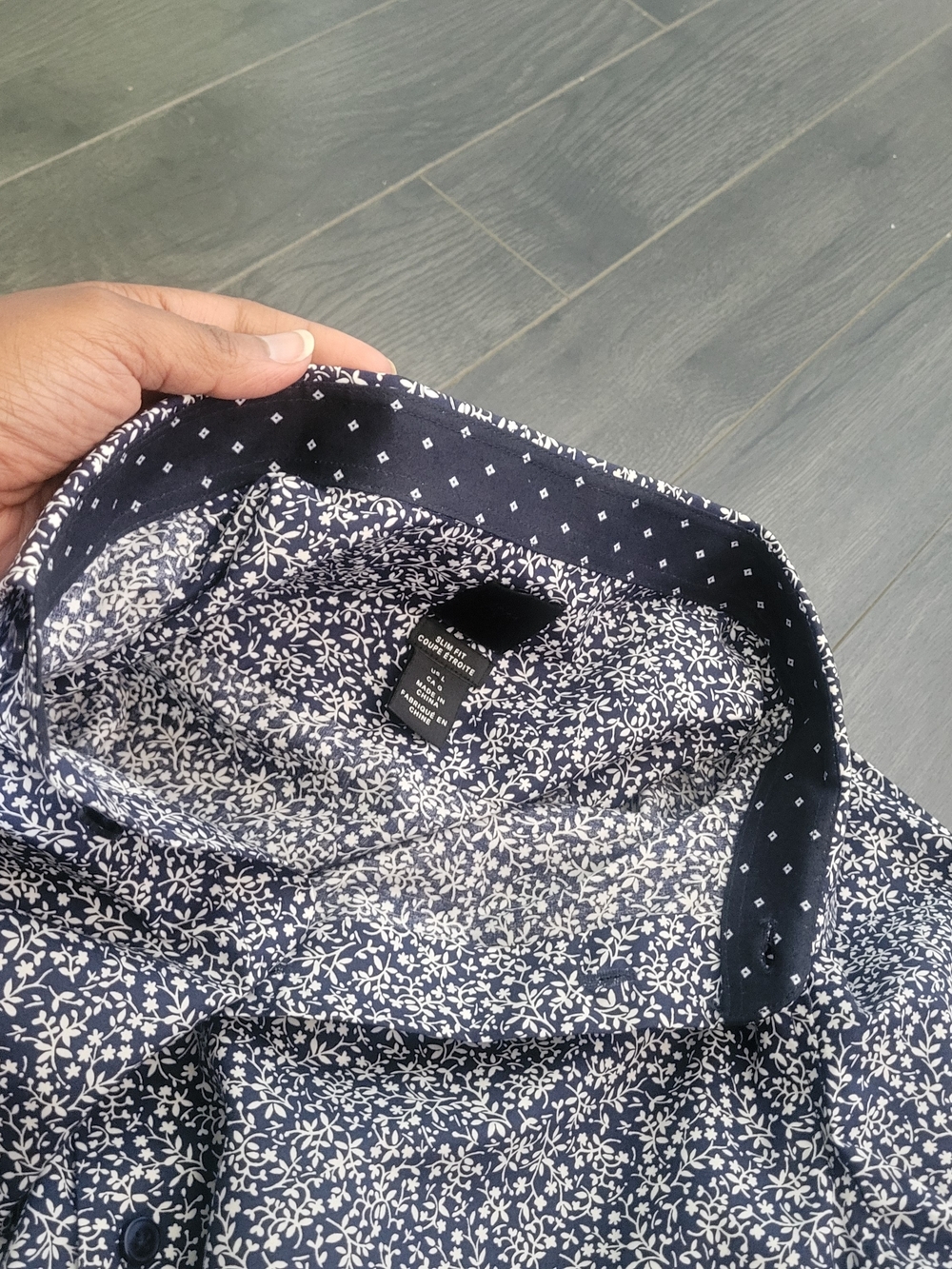 EUC H&M Men's Slim Fit Navy Floral Button-Up Shirt Sz L 100% Cotton - Picture 13 of 13